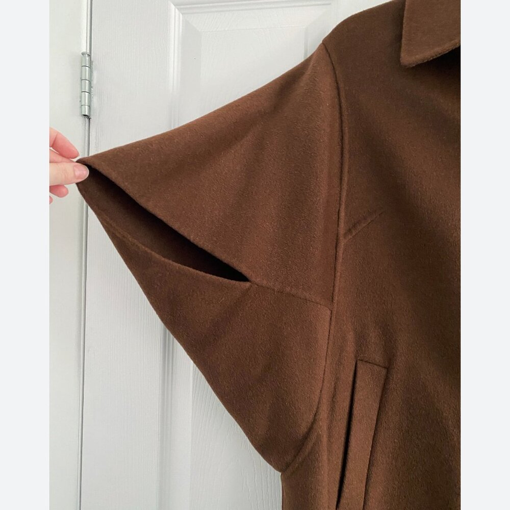 Michael Kors Doubleface Cape in Brown, size Medium - Picture 3 of 7